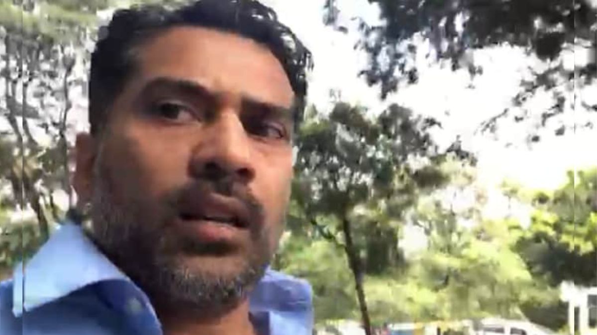 Bengaluru Doctor Leaves Car Stuck In Traffic, Runs For 3 Km To Perform Crucial Operation | Watch